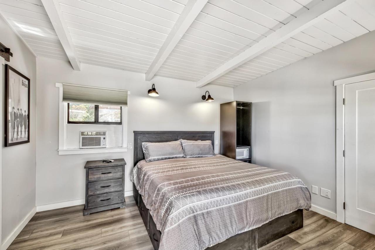 The Historic West Walker Motel Extérieur photo