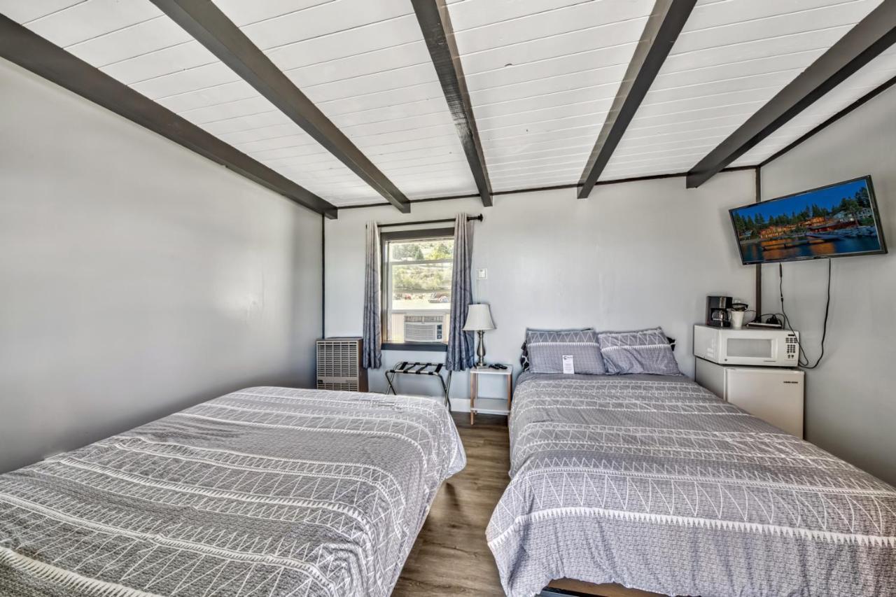 The Historic West Walker Motel Extérieur photo